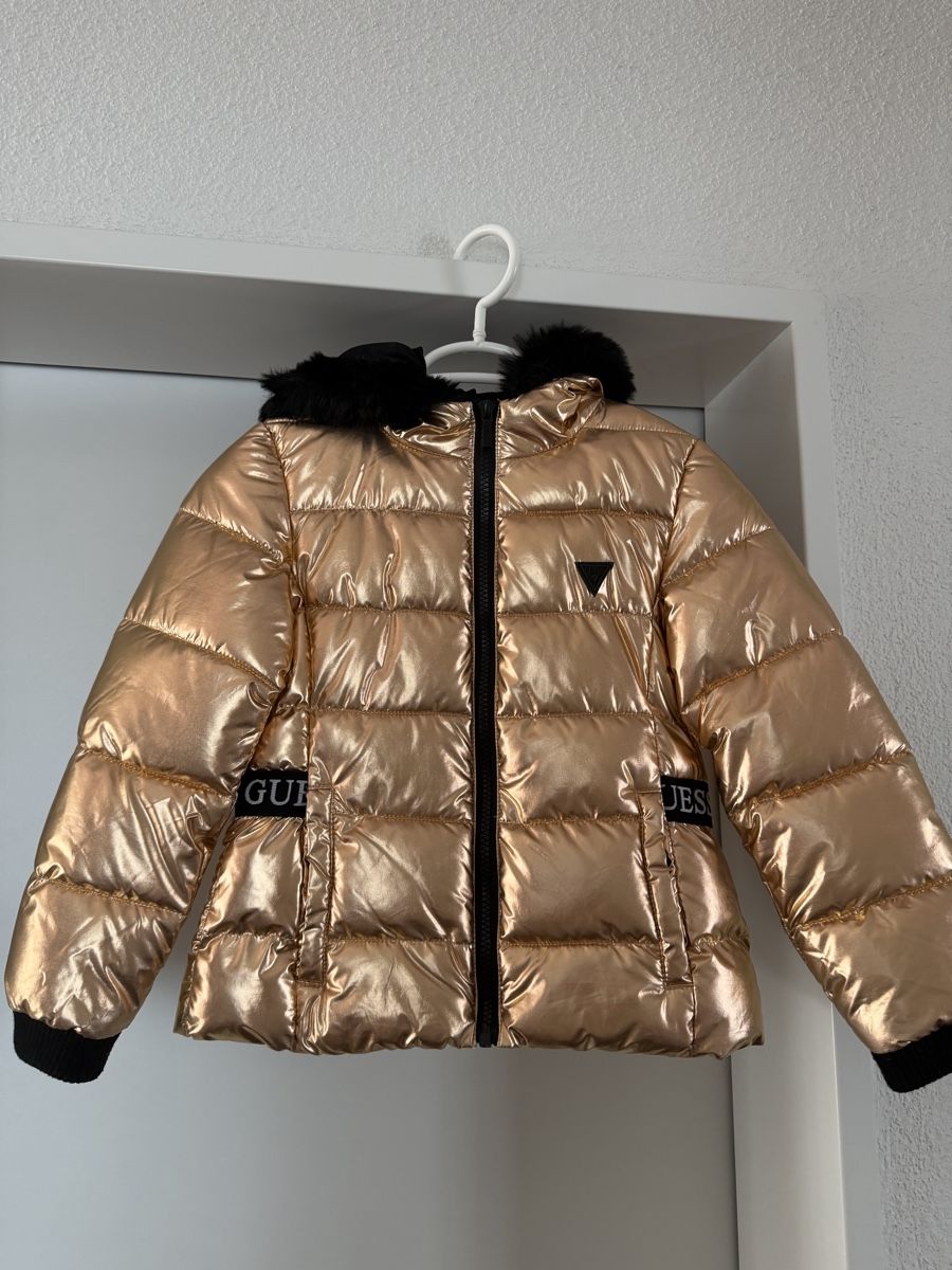 Guess Giacche & Cappotti: Guess Winterjacke Gr. 120 – Usato da Glattpark(Opfikon) venduto da Glatt19