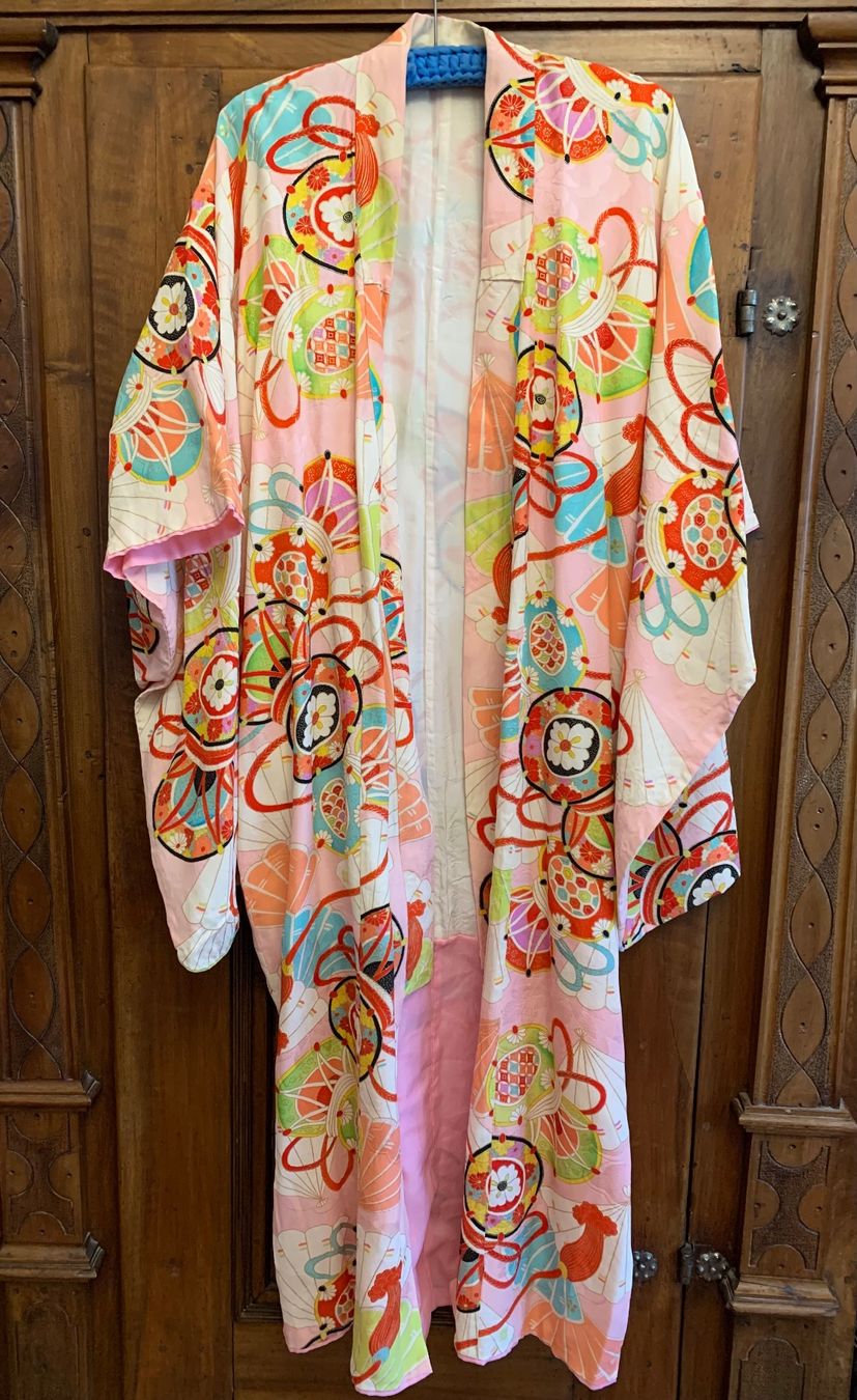 Kimonos: Original japanischer Kimono aus Seide – Gebraucht aus Birsfelden von Exclusivity 1