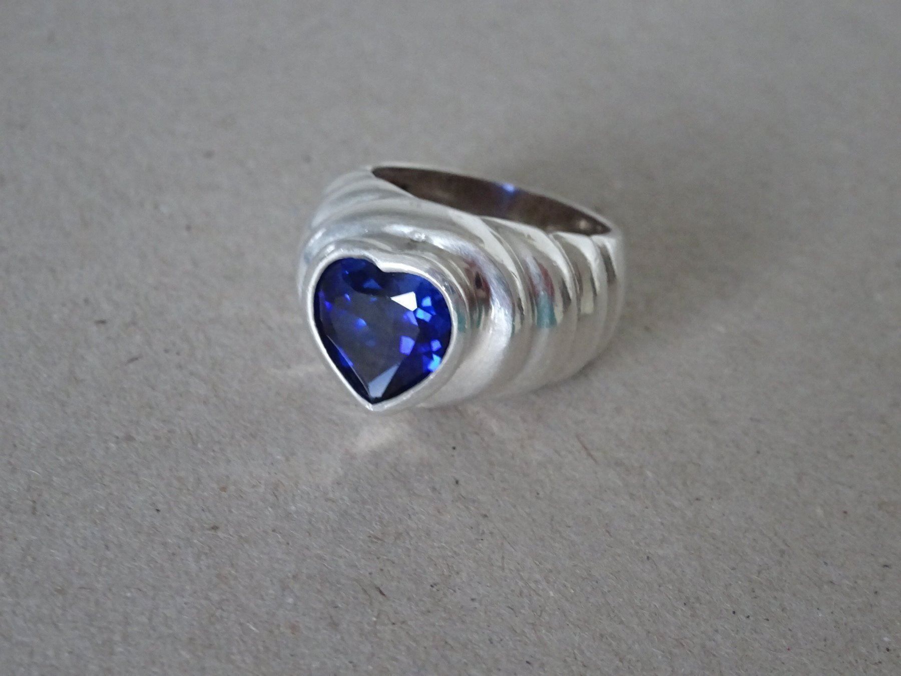 Bagues: Herz  Ring / 925 Silber Gr.56 – D'occasion à Esslingen par eintagammeer 3