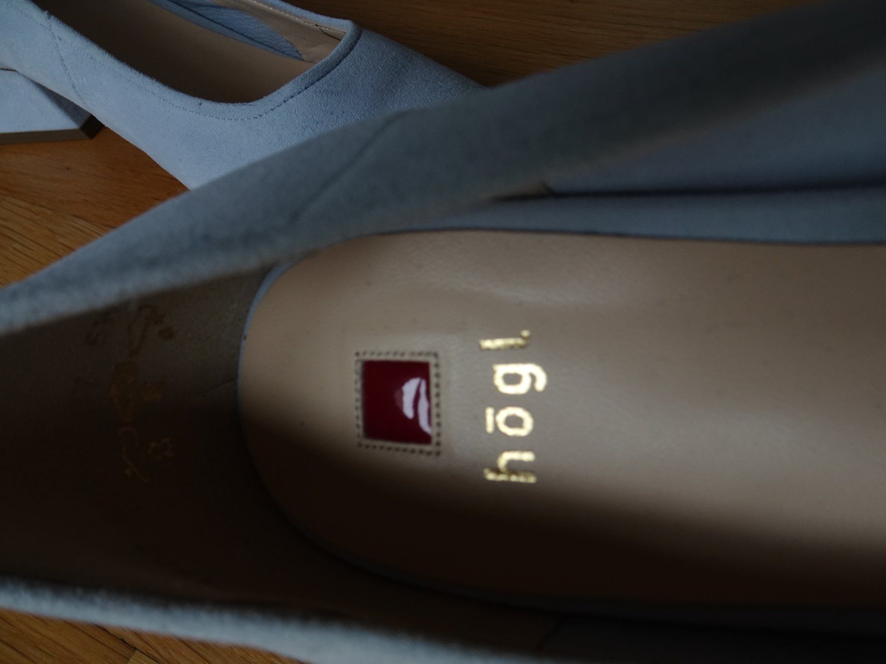 Högl Scarpe da donna: Högl Pumps hellblau eisblau Gr 38.5 5.5 NEU spitz Leder – Nuovo (secondo la descrizione) da Winterthur venduto da blumeblau77 2