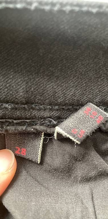 Esprit Pantaloni: Jeans schwarz Esprit Gr 28 – Usato da Netstal venduto da gapow 4