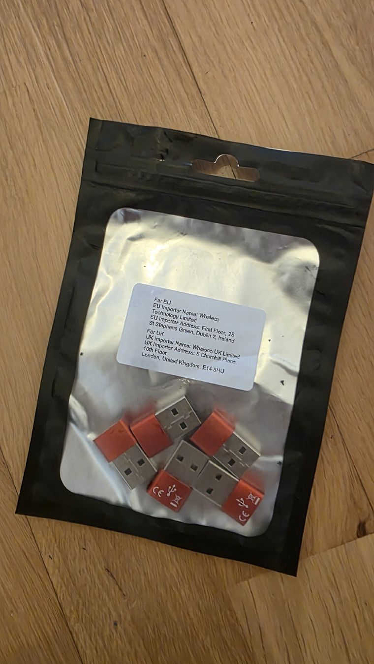 Unità & Adattatore: 10 X USB C to USB A – Nuovo e nell'imballaggio originale da Zürich venduto da Asimpleguy 1