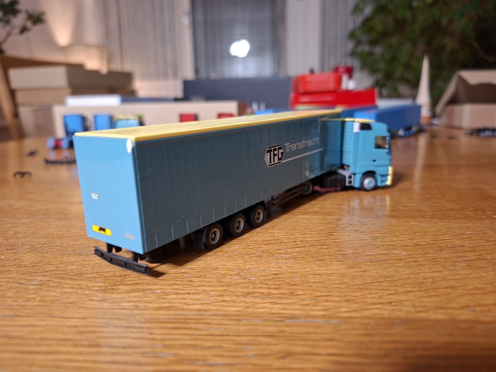 Herpa Kit di modellismo & Modellini statici: MB Sattelzug herpa 1:87 – Usato da Vordemwald venduto da TGV9497 4