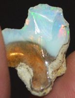 Edelstein L-7630 – Äthiopischer Opal roh 19x16mm 5.60 Karat