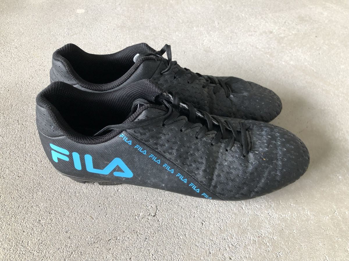 Fila Scarpe per ragazzi: Fussball - Nockenschuh Gr. 40 – Usato da Trogen venduto da jtilady