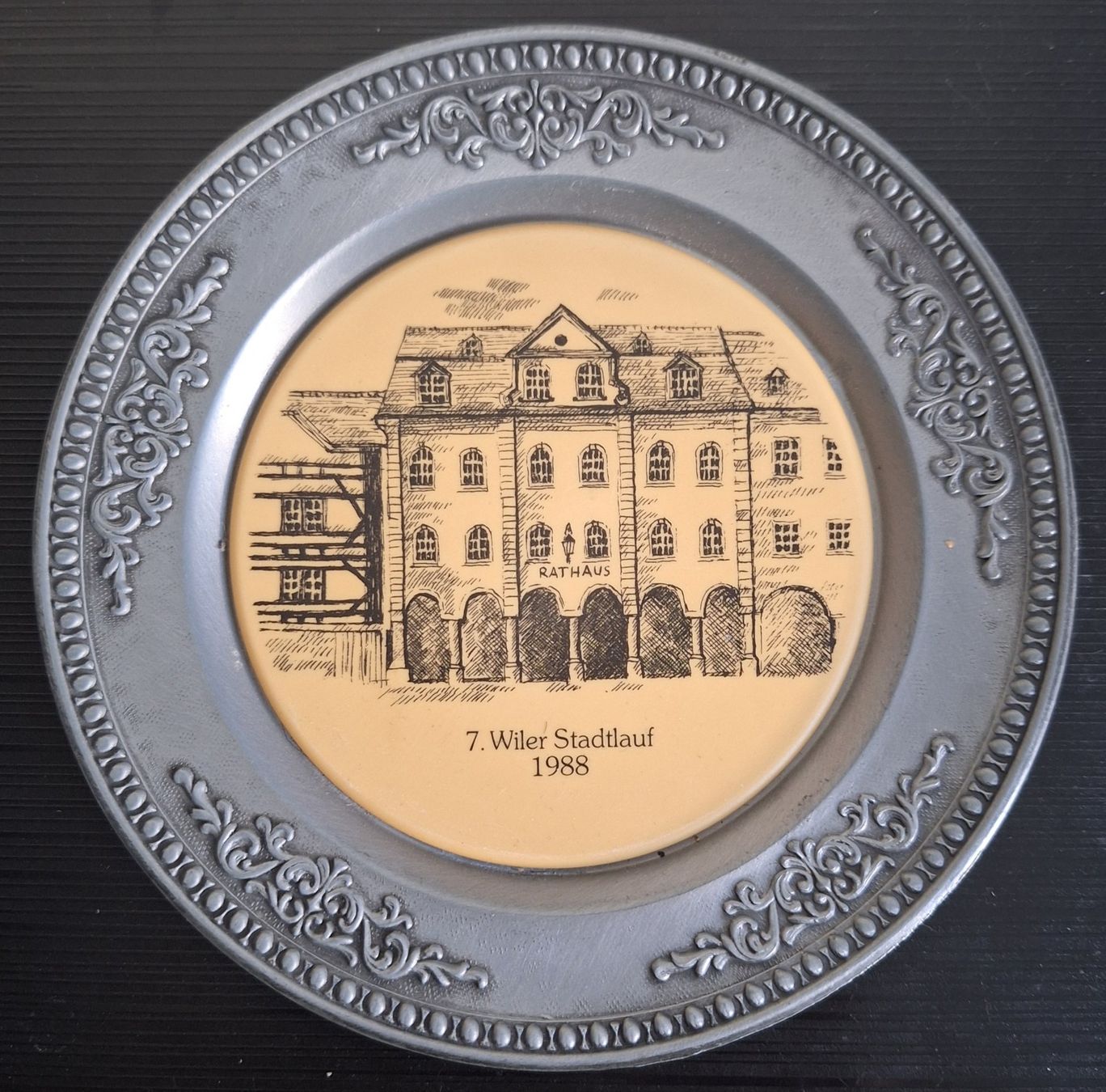 Sonstiges zum Sammeln & Seltenes: Plaque décorative Rusto Rathaus Wiler 1988 – Gebraucht aus Rickenbach b. Wil von joeletaxi1954