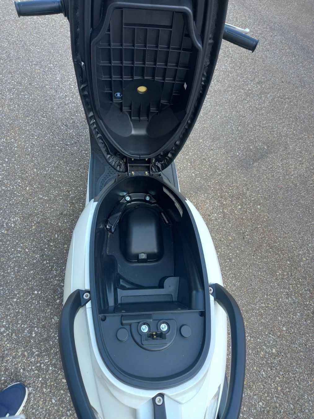 Sym Scooter: Neuwertiger Motorroller/Scooter SYM Fiddle 4 125 – Usato da Kerns venduto da Alfaisri 3