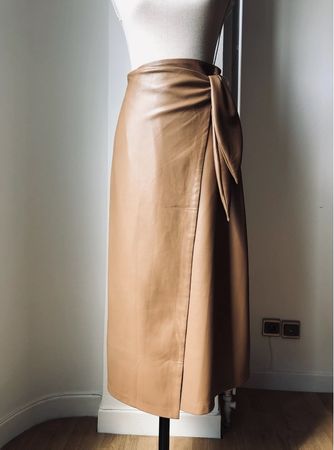 Jupe Nanushka en cuir vegan taille S