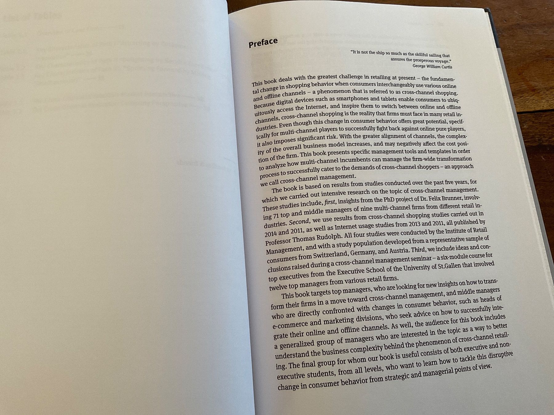 Libri: Toward Cross-Channel Management : A Comprehensive Guide – Usato da Avenches venduto da Optimus_ 2