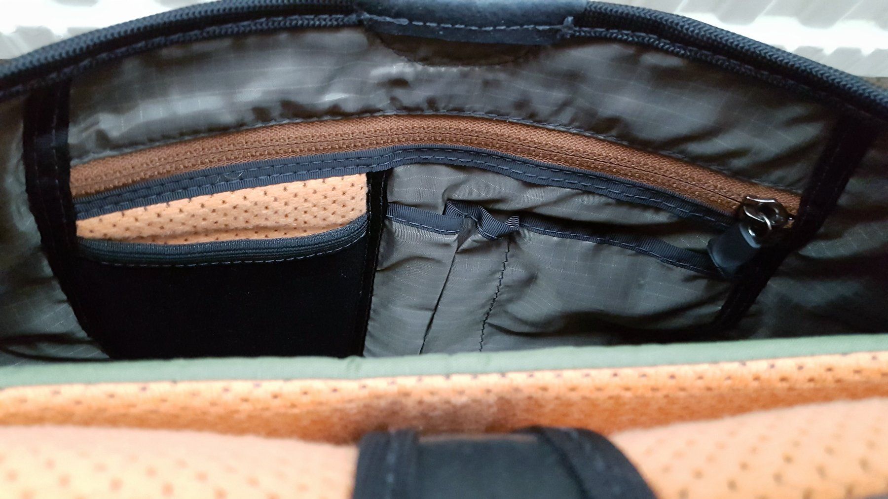 Borse: Umhängetasche Laptoptasche Overland Equipment Canvas – Usato da Unterseen venduto da bongmarley 8
