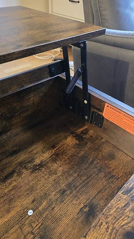 Tische: Couchtisch mit Klappfunktion – Gebraucht aus Oberglatt ZH von oli_l7hx