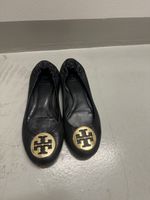Tory Burch Ballerinas schwarz Leder Gold Logo Grösse 38-39