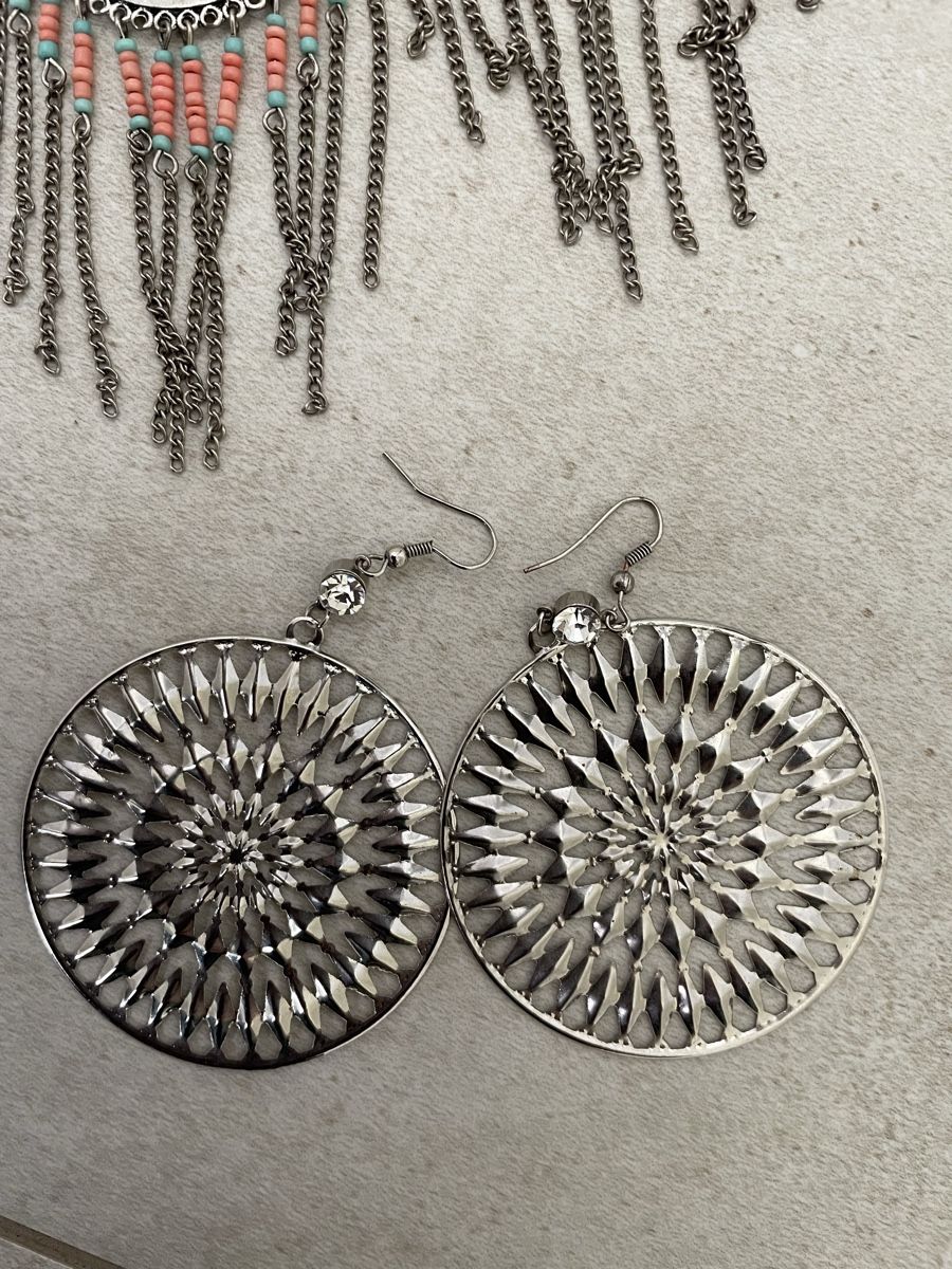 Ohrringe & -stecker: Moderne grosse Ohrringe, 3Stück, handmade – Gebraucht aus Rothrist von ilodj 1