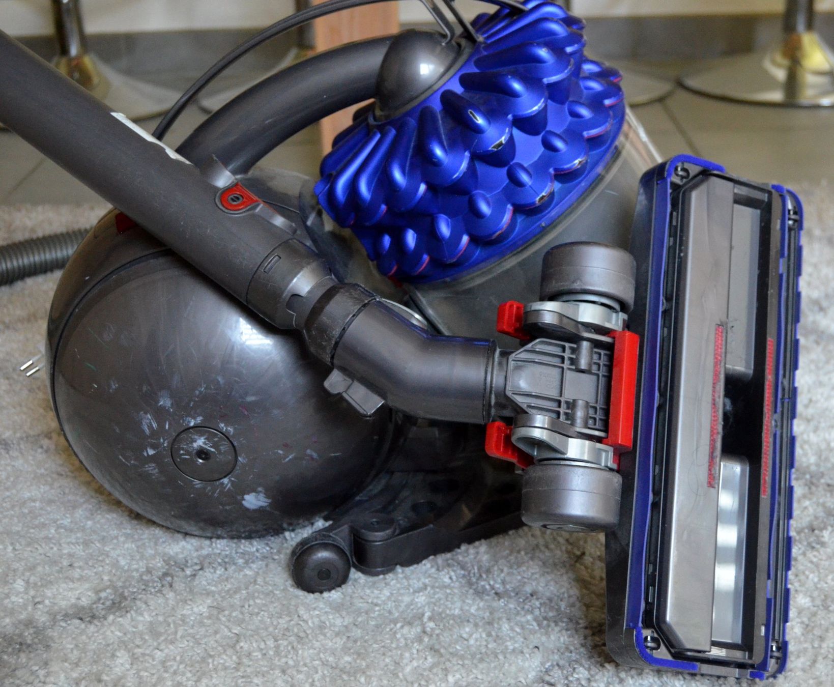 Dyson Aspirapolveri & Accessori: Dyson DC52 Staubsauger /  aspirateur – Usato da Collonges venduto da arashee 4