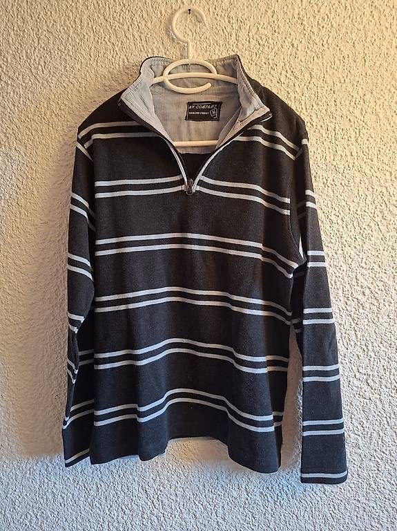 Pullover & Sweatshirts: Quarter Zip Pullover Grösse M – Gebraucht aus Belp von ced_y8hx