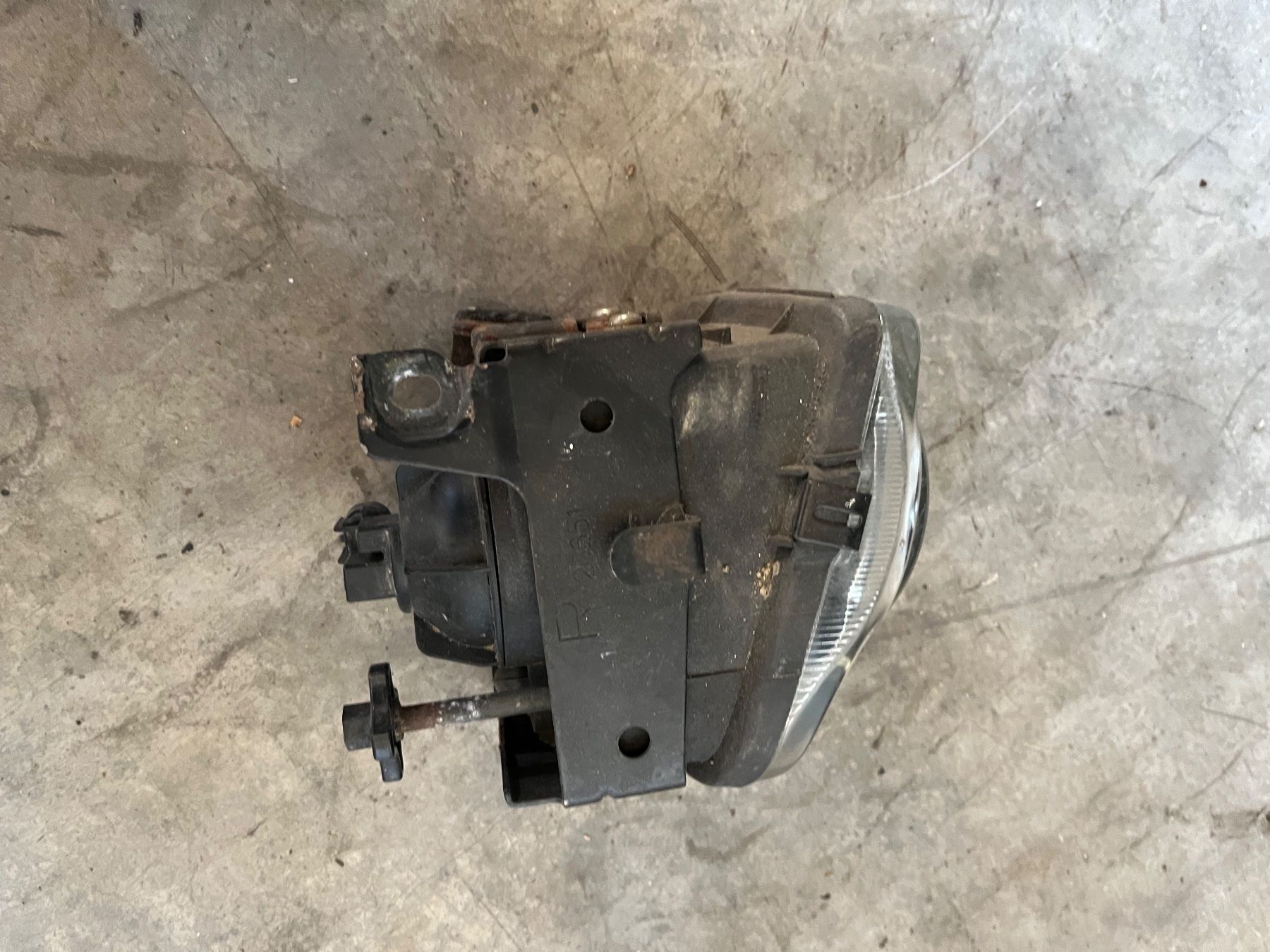 Subaru Tutti pezzi di ricambio auto: Nebellampe Subaru Legacy – Usato da Dällikon venduto da CH-Schrauber 3