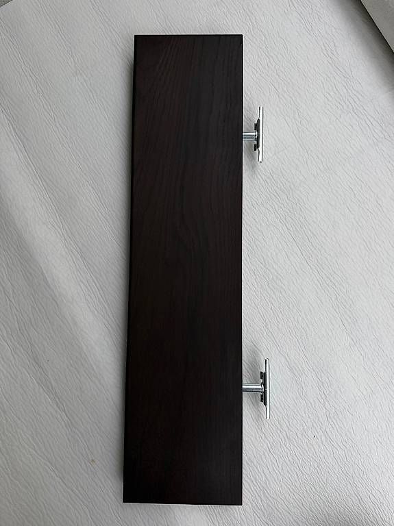 Scaffali: Wandregal Schwebend Massiv Räuchereiche Schweizerkante 64cm – Usato da Mosnang venduto da Lukemasterone 1