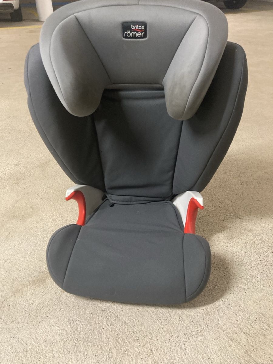 Britax Römer Seggiolini per auto: Britax Römer Kindersitz – Usato da Zug venduto da tul_ntl9 2