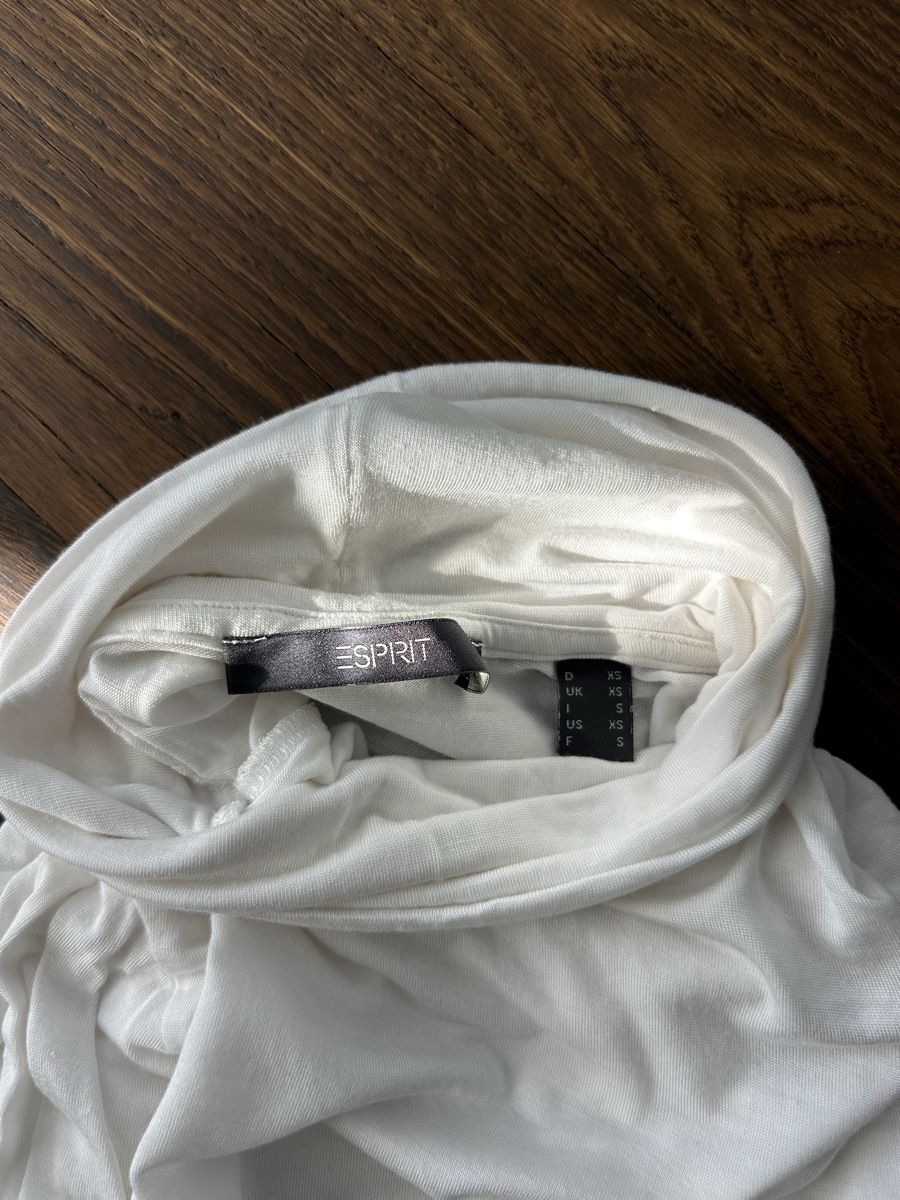 Esprit Maglioni & Felpe: Esprit Rollkragen Sommershirt XS – Usato da Oberwil-Lieli venduto da dan-1987 1
