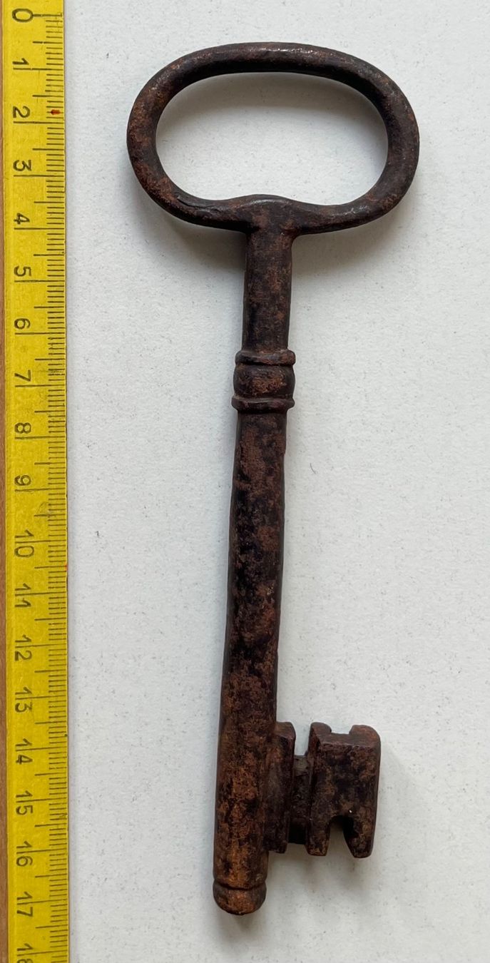 Chiavi: Schlüssel antik Eisen, Bart, ca. 16.5 cm – Usato da Ostermundigen venduto da DaxKarten-75