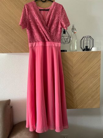 Swing Cocktailkleid mit Spitze, Gr.38, NP-250 Fr.