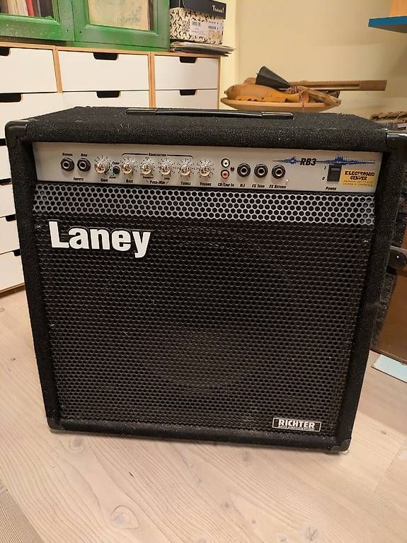 Laney Amplificatori: Bassverstärker Laney RB3 – Usato da Zürich venduto da Santaska