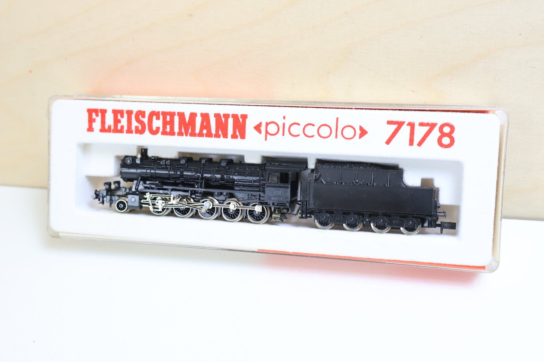 Fleischmann Modellini di ferrovie: Fleischmann ÖBB grosse Dampflok 7178 - Spur N – Usato da Winterthur venduto da Monstera 3