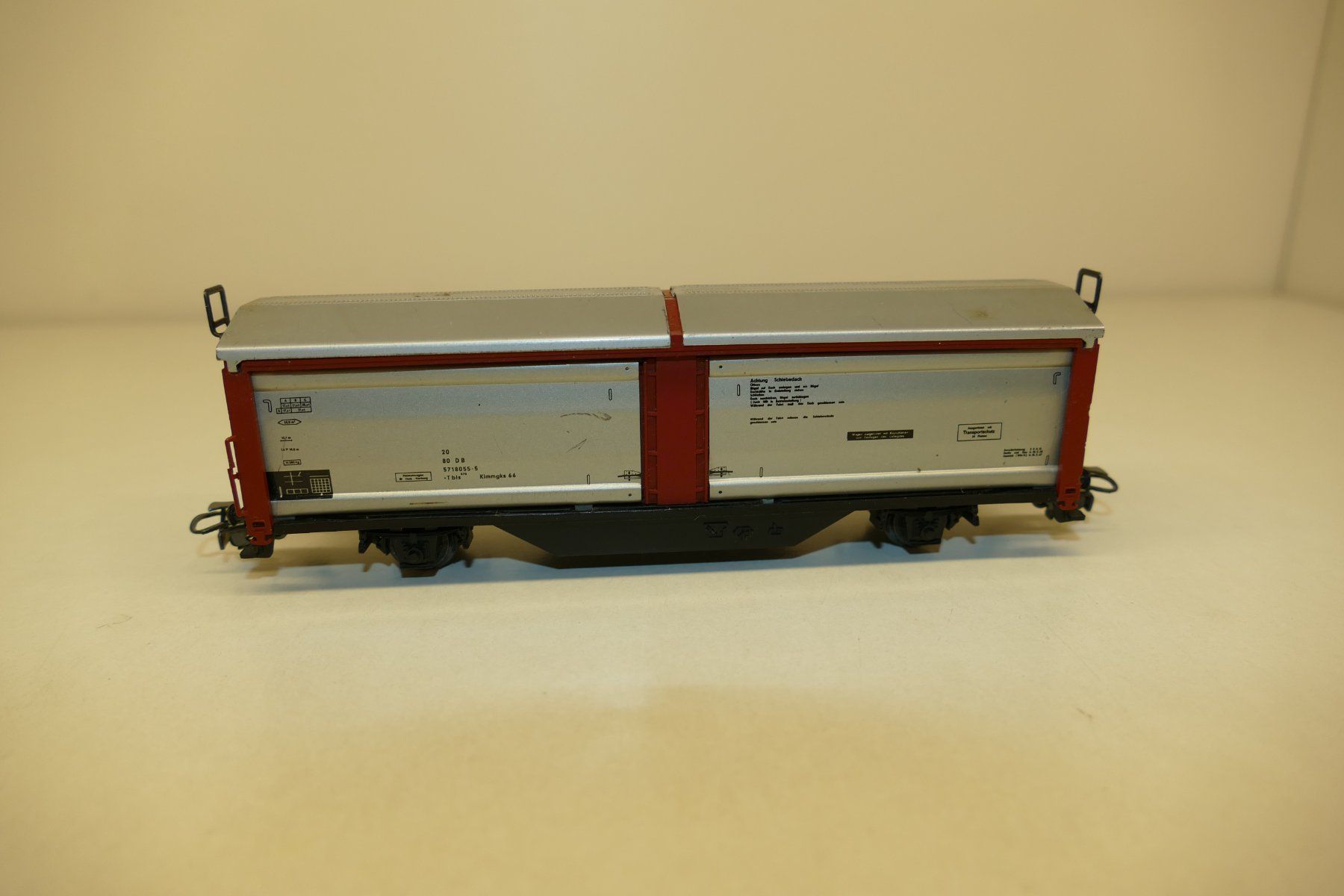Märklin Modellini di ferrovie: Märklin H0: DB Wagen mit Schiebewänden und Schiebedach – Usato da Niederhasli venduto da rail-duerst 2
