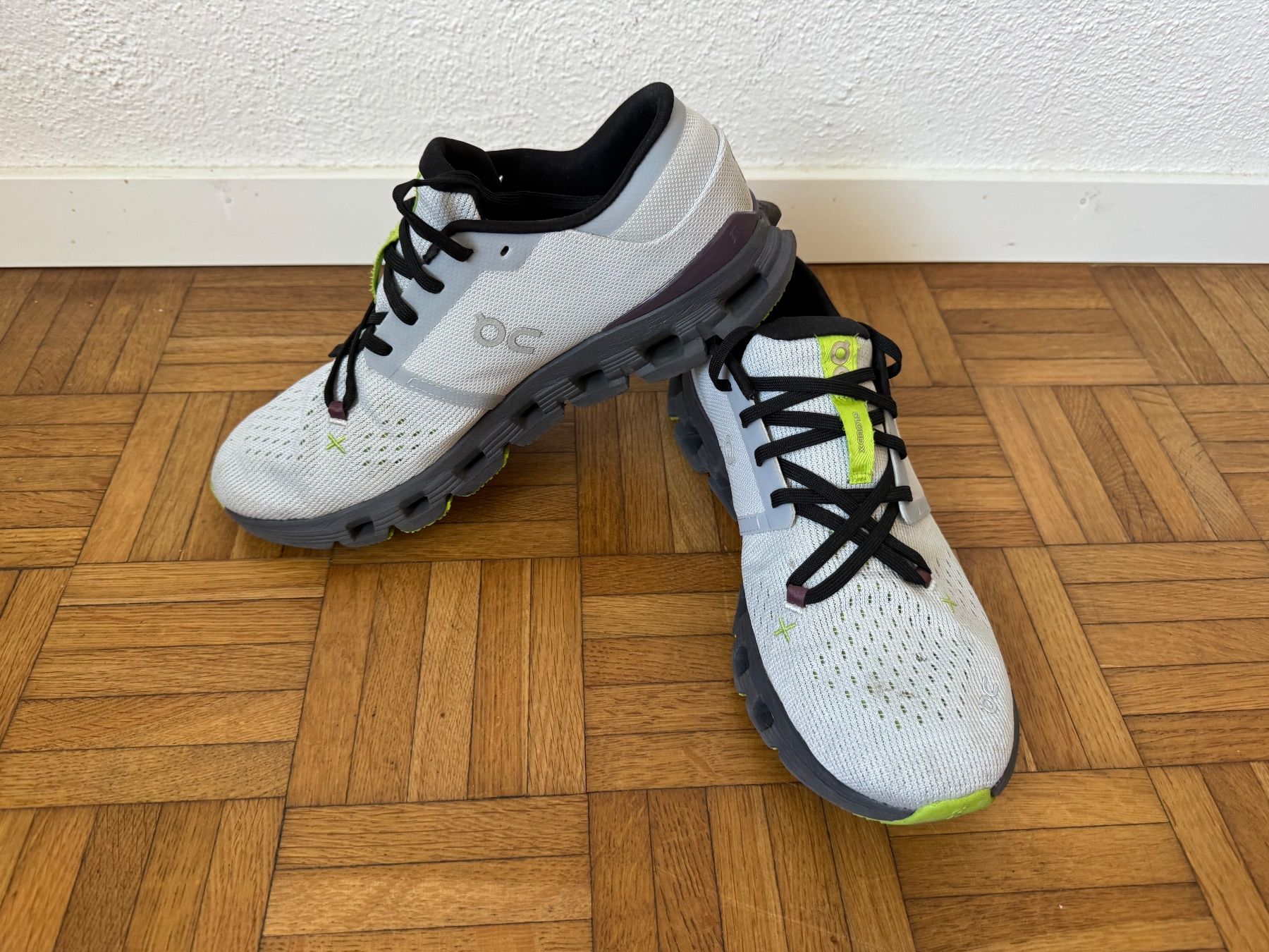 On Scarpe da uomo: On Schuhe Gr 42.5 – Usato da Frauenfeld venduto da guli11 5