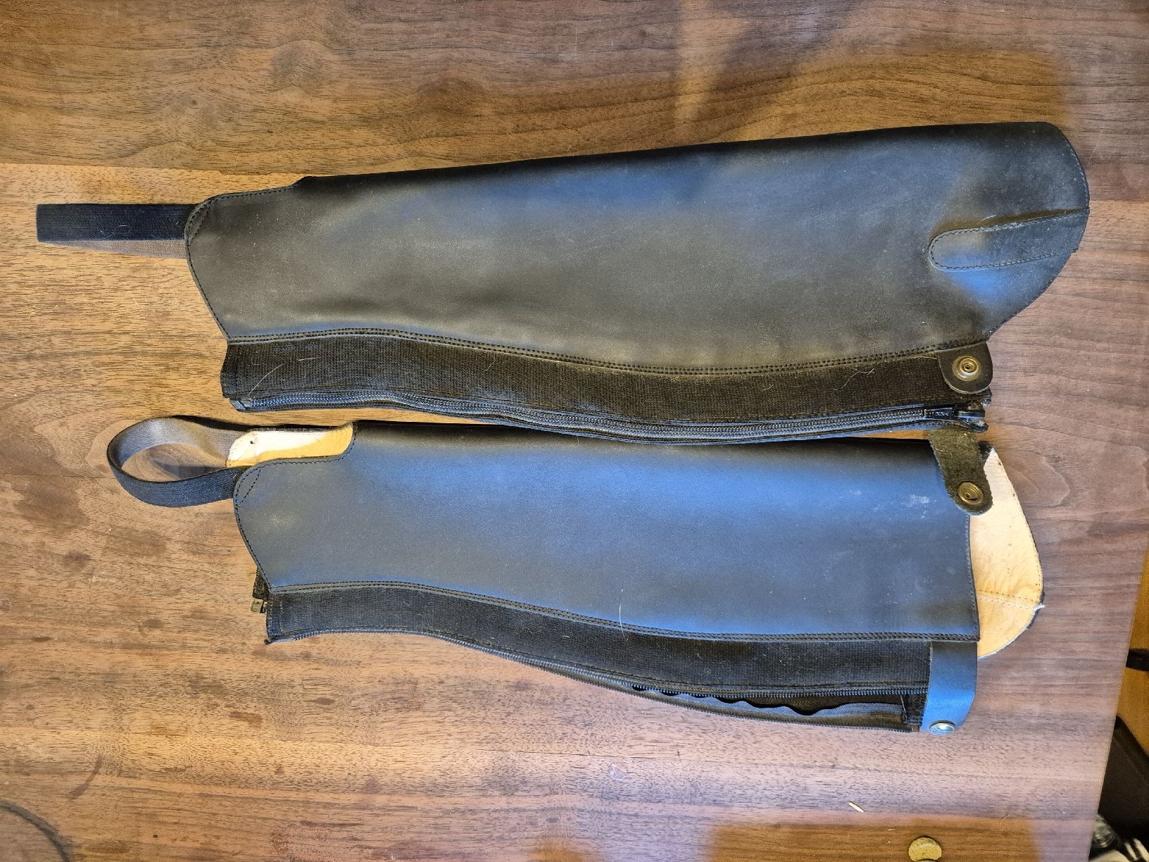 Jambières & Bandages: Leder Chaps – D'occasion à Kaltacker par Paedu93