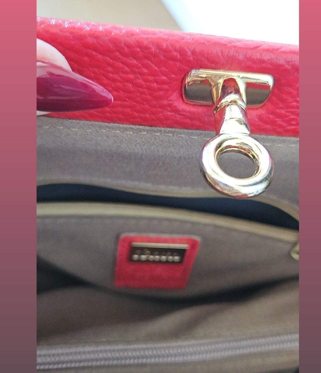 Taschen für Damen: Rote elegante Handtasche – Gebraucht aus Suhr von jes_rtc9 1