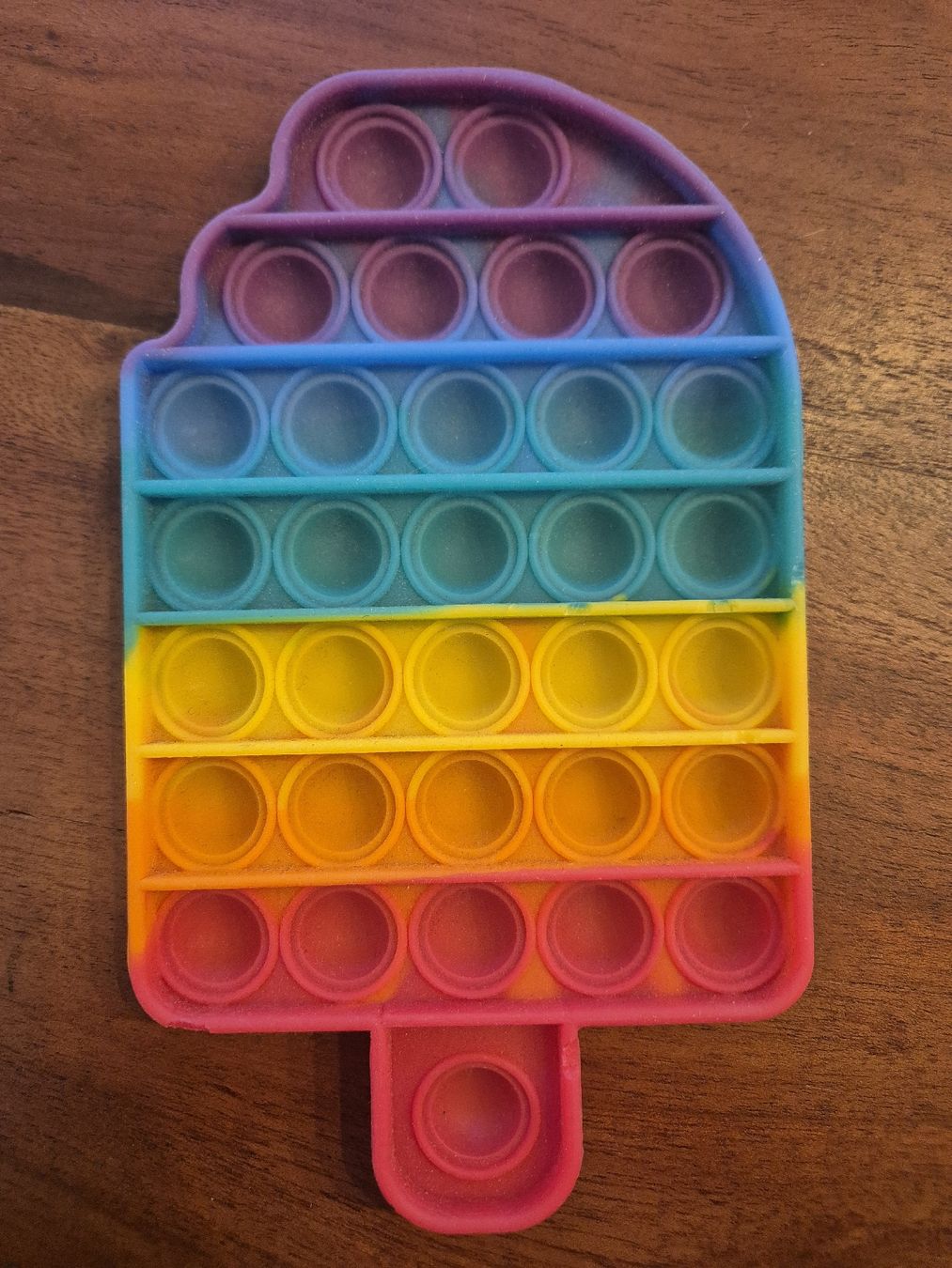 Jouets: Pop It Eisform Regenbogen Silikon  – D'occasion à Oberentfelden par Dan_r8jr 1