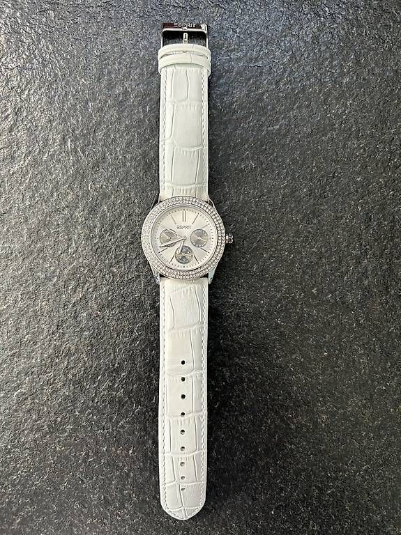 Orologi: Damenuhr von Esprit - weiss – Usato da Scheuren venduto da tan_w6cx 1