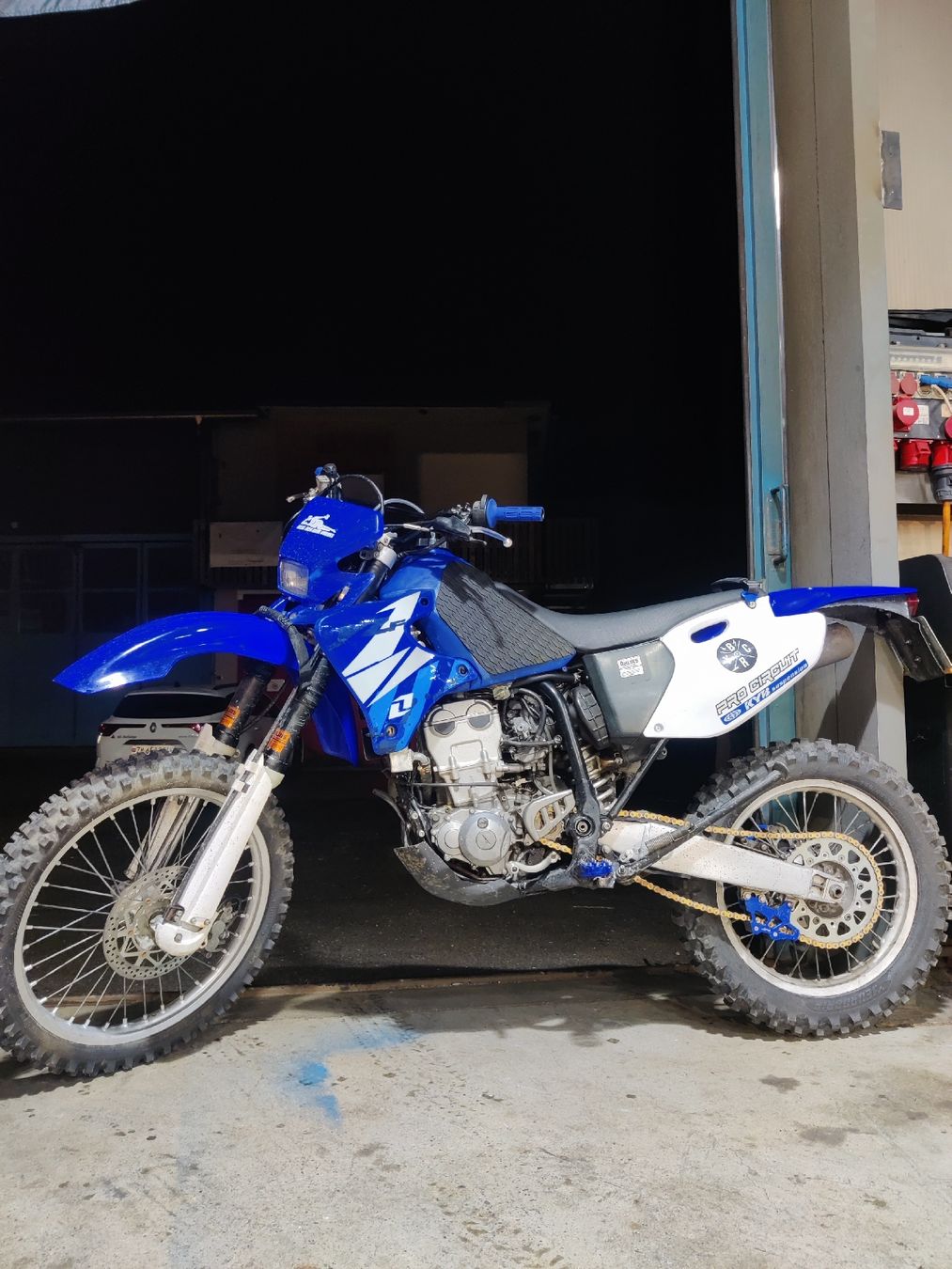 Yamaha Enduro: Yamaha WR 400 – Usato da Altdorf UR venduto da Kai_Imholz 1