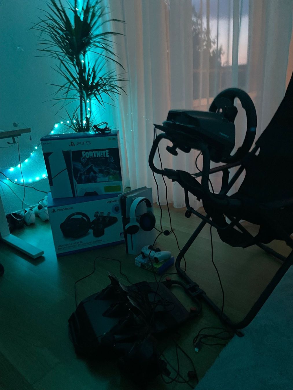 Microsoft Console: ps5mit Pedalen Rennstuhl schwarz – Usato da Burgdorf venduto da ski_5jt6 6