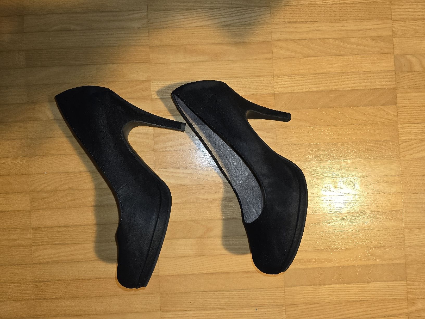 Tamaris Damenschuhe: Tamaris Pumps, schwarz, Gr. 37 – Gebraucht aus St. Gallen von A.W.128