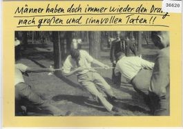 Männer beim Seilziehen