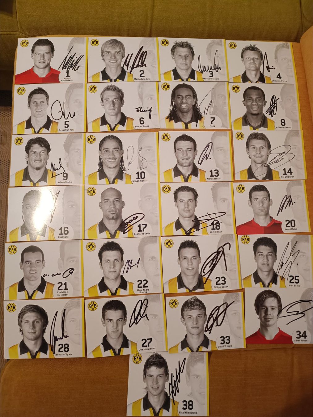 Autografi: 25x Borussia Dortmund - BVB Handsignierter Satz – Usato da Menziken venduto da Artographs