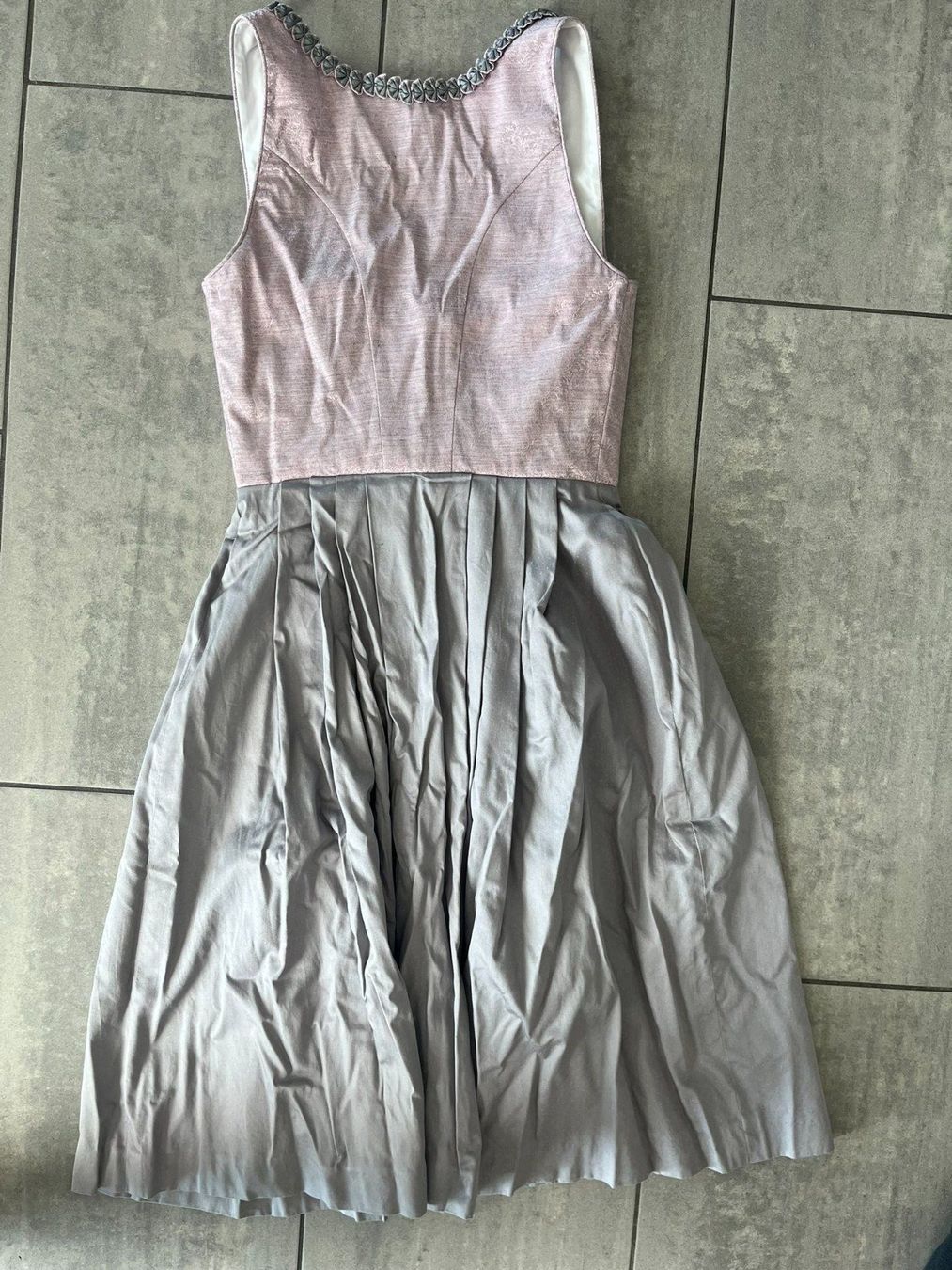 Costumi: TRACHTEN DEISER Dirndl + Schürze Pastell – Nuovo (secondo la descrizione) da Otelfingen venduto da Denis_ZH 3