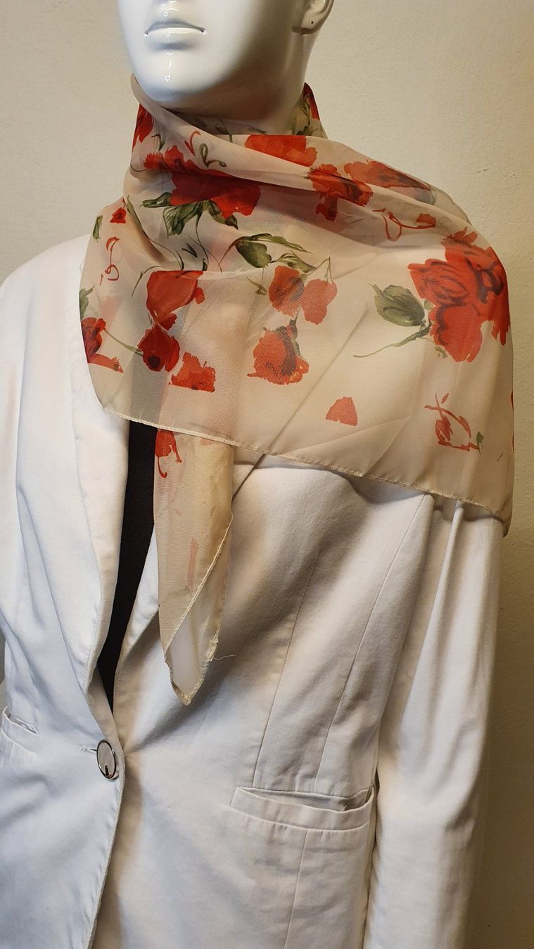 Foulard & Sciarpe: Sehr Altes  Foulard – Usato da Wald ZH venduto da Martin79 1