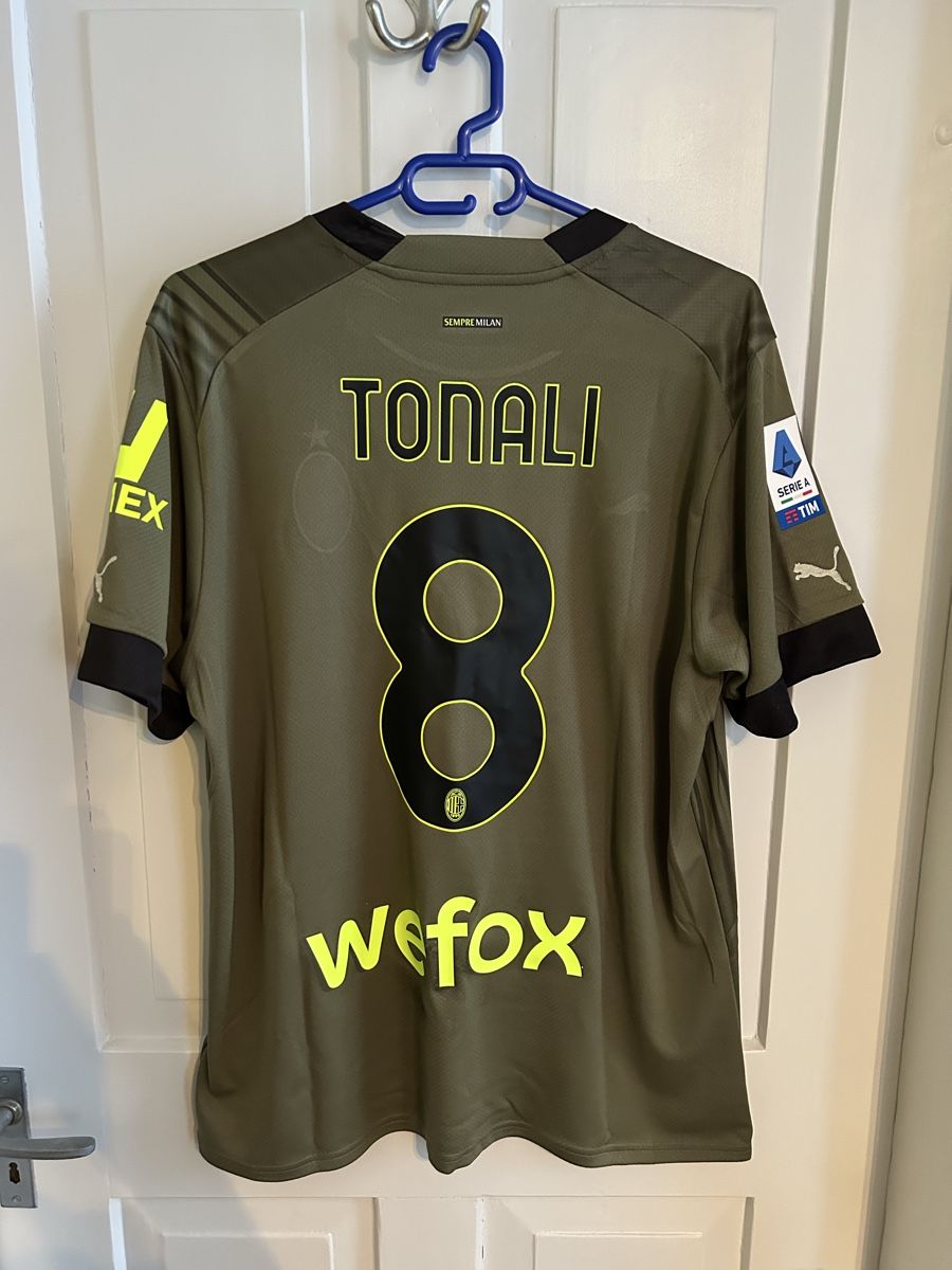 Puma Canottiere & Pantaloni: Trikot AC Milan, Tonali #8! – Nuovo e nell'imballaggio originale da Gümmenen venduto da H-F-S