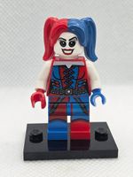 Lego Batman sh0260 Harley Quinn - Blue and Red Hands
