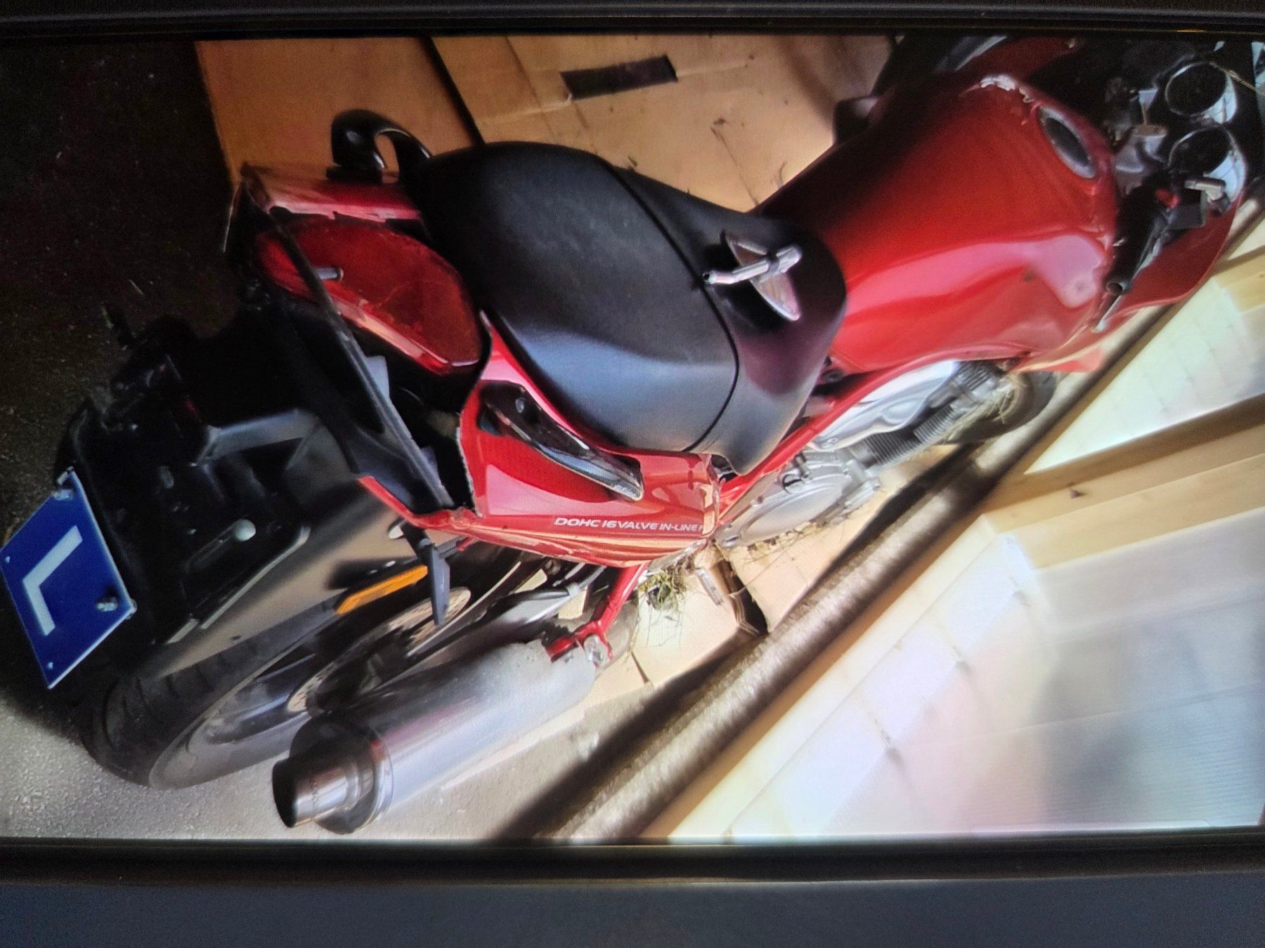 Suzuki Strada: Unfallmotorrad Suzuki GSF 600S – Usato da Wattwil venduto da toggi1980 1