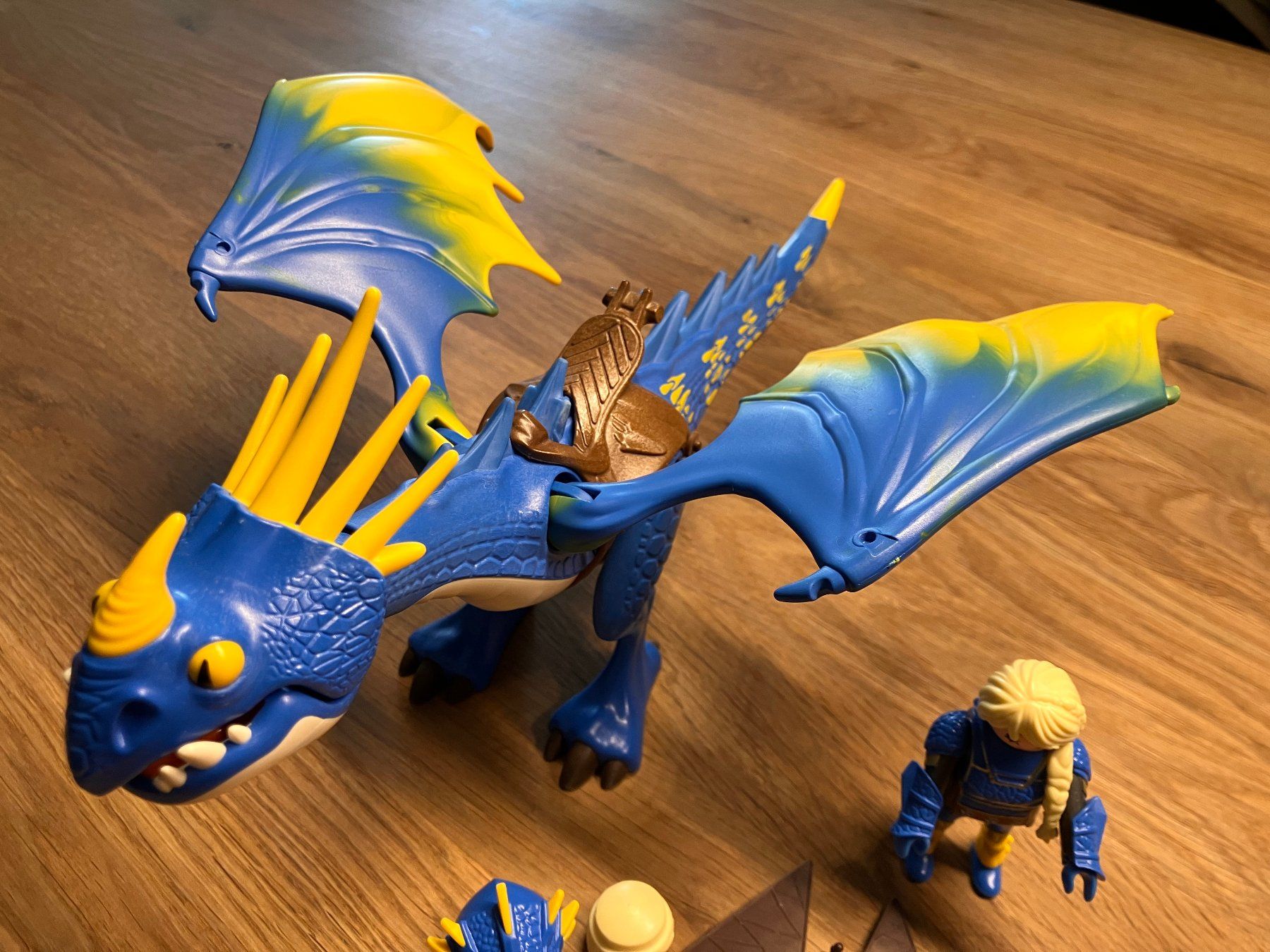 Playmobil Spielzeuge: Playmobil Dragons Sturmpfeil mit Astrid – Gebraucht aus Schlieren von Creichen1 3