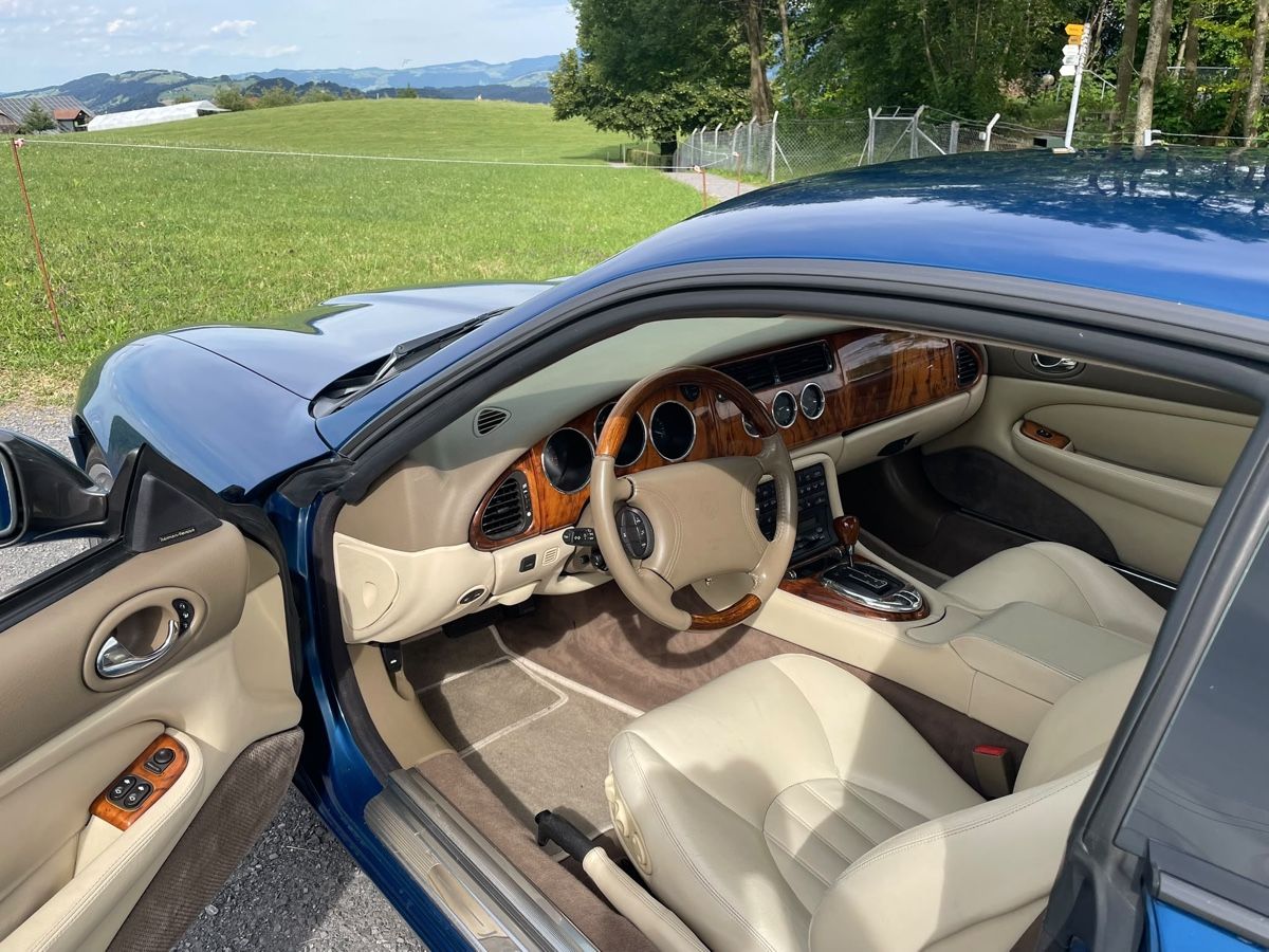 Jaguar Automobili: Jaguar XK 8 – Usato da Luzern venduto da chevy7779 3