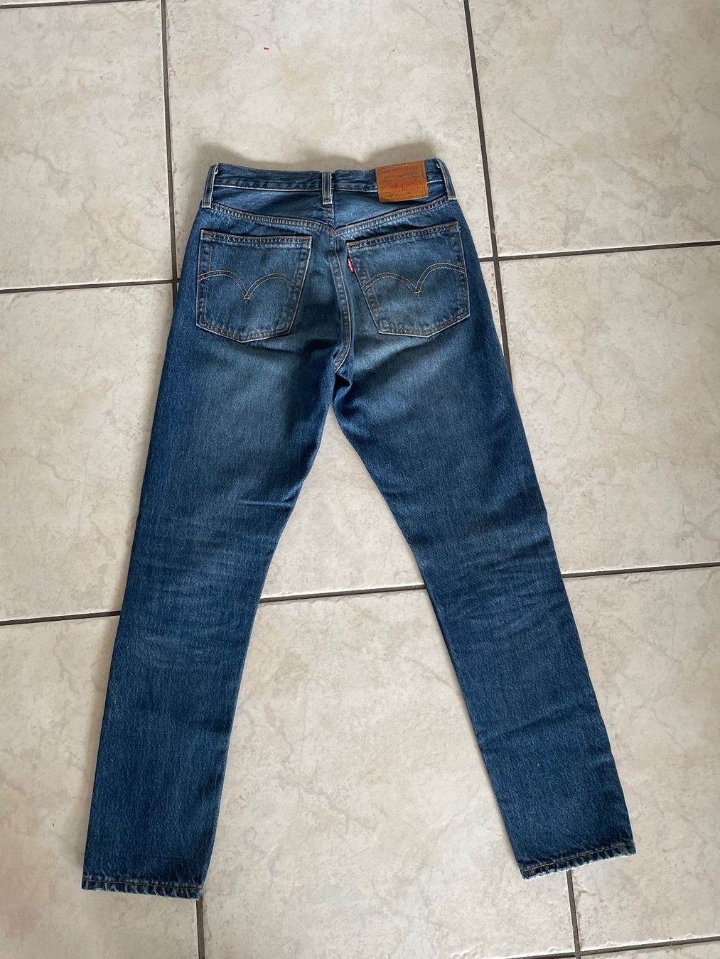 Levi's Jeans: Jeans Levi’s 501 Taille 24 28 – Usato da Vallamand venduto da Bricbracbroc82 1