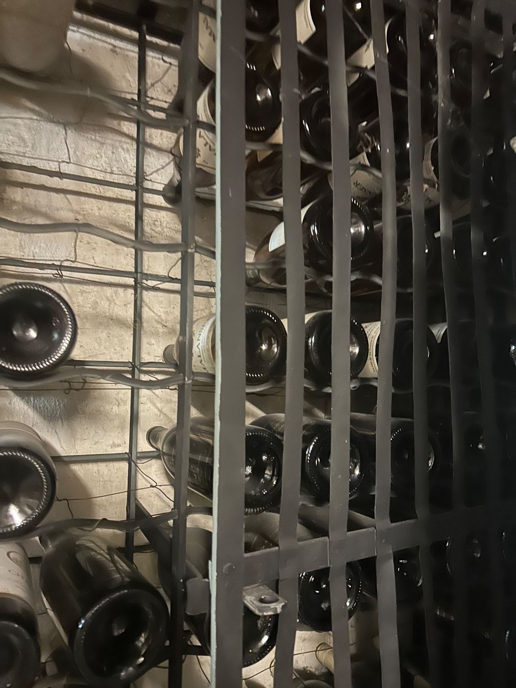 Scaffali: Schmiedeeisen Weinregal – Usato da Rudolfstetten venduto da Laramalna 1