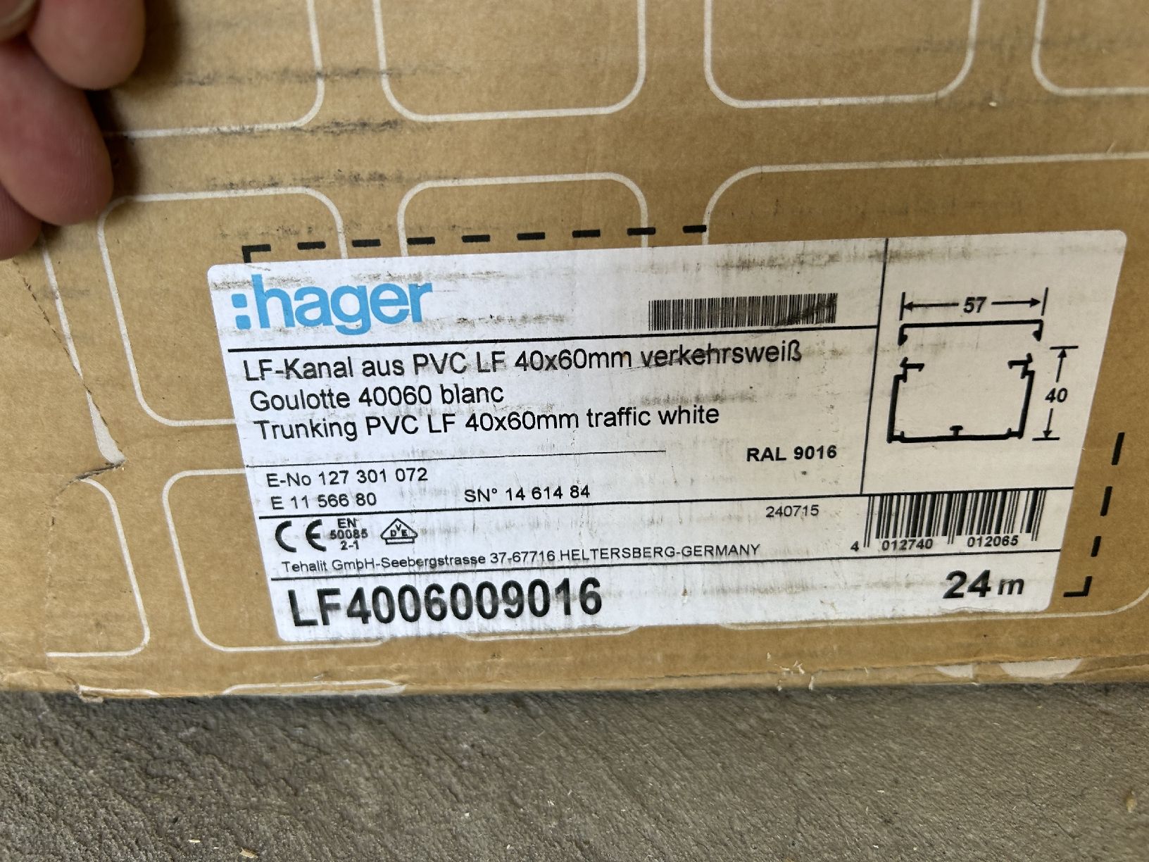 Hager Componenti elettronici: LF Kanal – Usato da Seuzach venduto da Commodore64