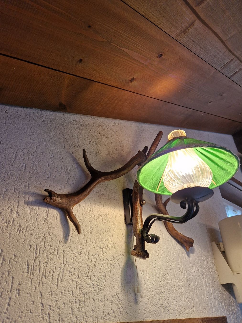 Lampade: Lampe murale en bois de cerf – Usato da Court venduto da car_lc8s 1