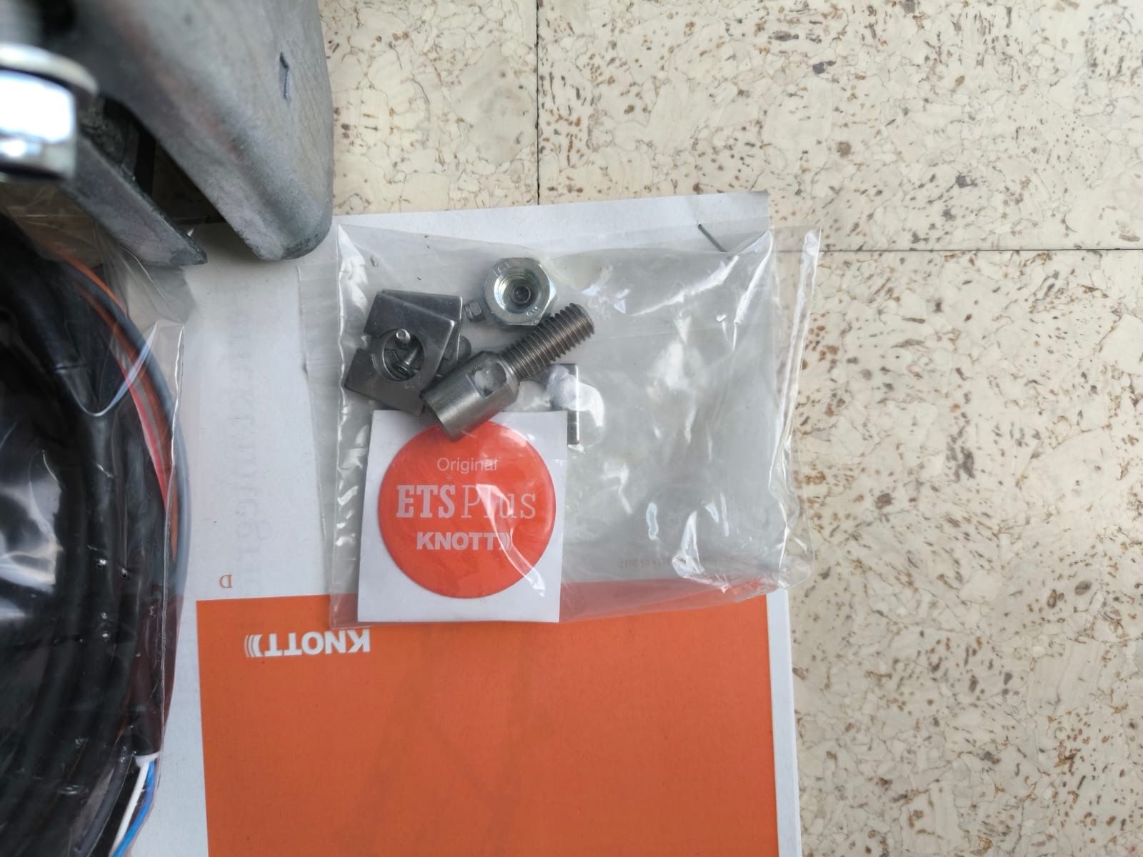 Supporti a parete: Knott Stabilisierungssystem ETS plus 001 – Nuovo (secondo la descrizione) da Berneck venduto da sch_c2nv 1